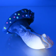 Load image into Gallery viewer, R2SDX16 Oberon Small 0030 UV GITD
