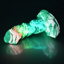 Load image into Gallery viewer, R2SDX67 Oberon Small 0030 UV GITD
