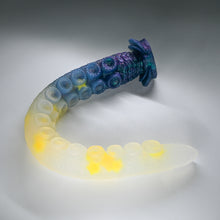 Load image into Gallery viewer, E4TJA48 Illex Large NC 0031 UV GITD CS
