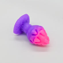 Load image into Gallery viewer, F3SKD30 Dragonfruit Plug Medium 0030 UV GITD
