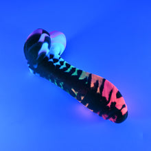 Load image into Gallery viewer, Q2SJC49 Aquus Small 0030 UV GITD

