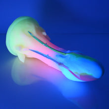 Load image into Gallery viewer, U4MDX29 Vaeriya O/S 0050 UV GITD
