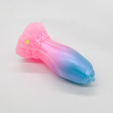 Load image into Gallery viewer, 84MKC93 Hue Large 0050 UV GITD GOBLIN HOLE
