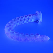 Load image into Gallery viewer, E4MGZ60 Illex Large 0050 UV GITD
