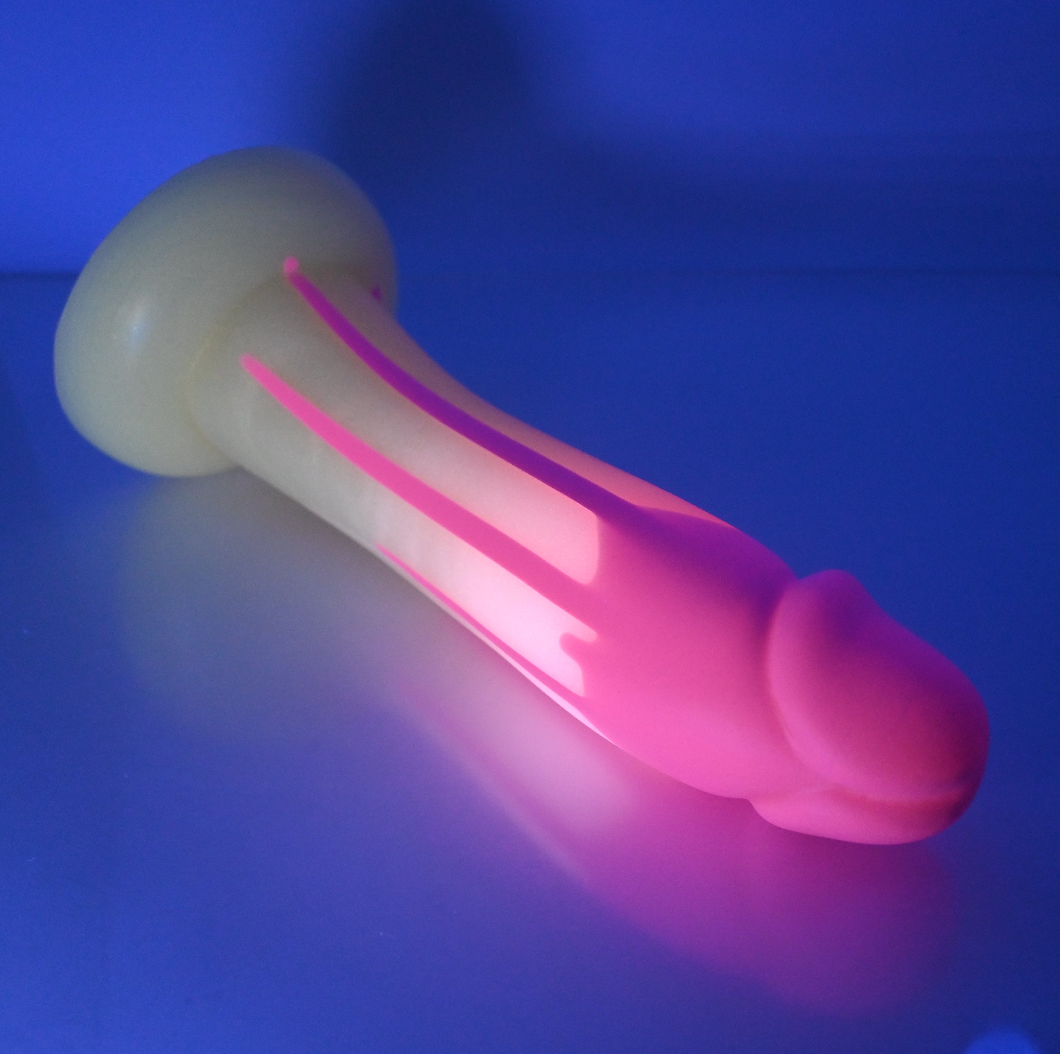 Z4XEZ93 Caelus Large 0020 UV GITD