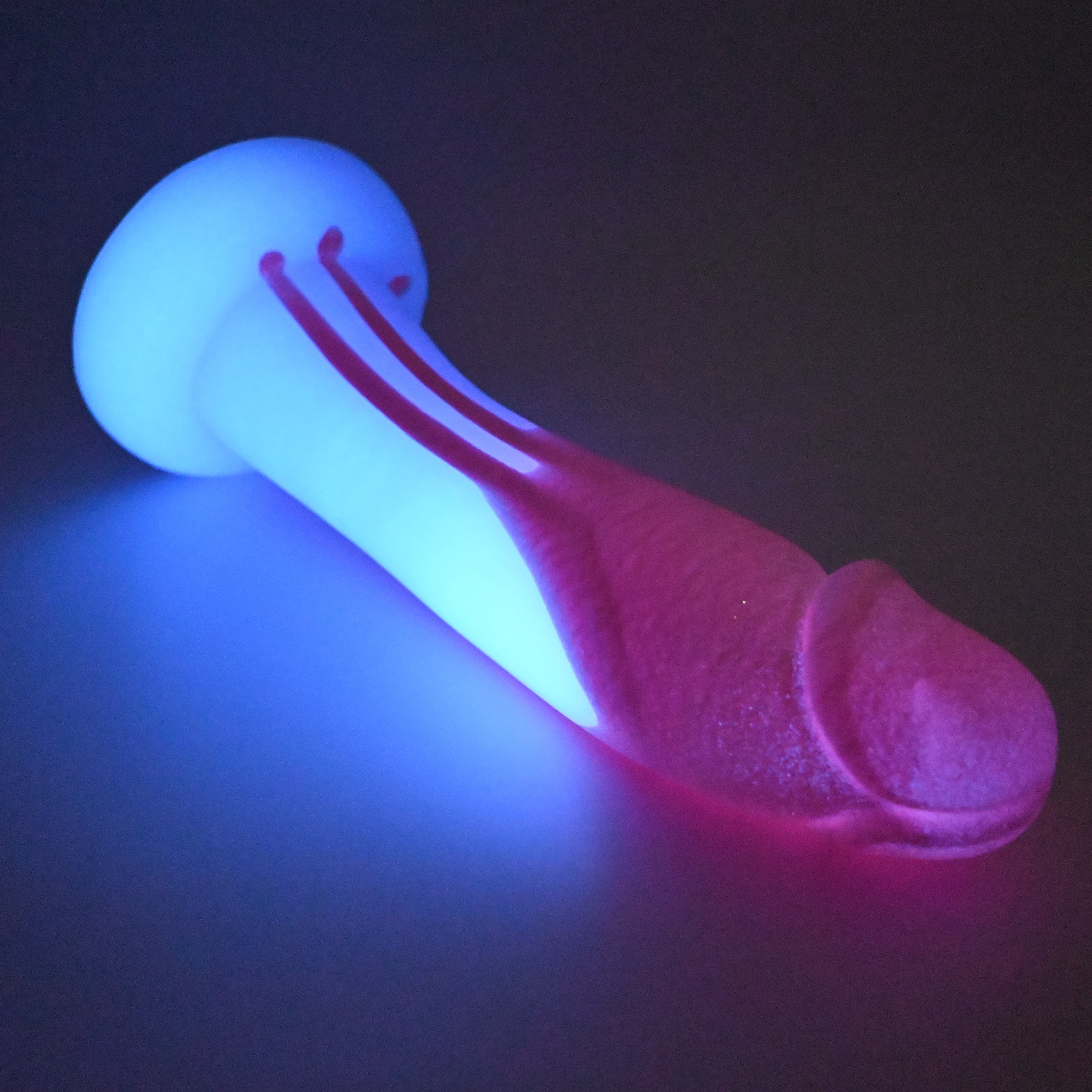 Z4SGA95 Caelus Large 0030 UV GITD