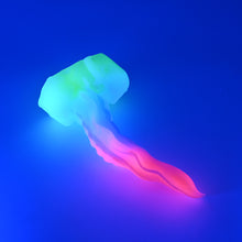 Load image into Gallery viewer, V2SKE26 Snark's Maw Small 0030 UV GITD
