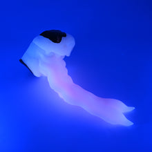 Load image into Gallery viewer, V3SKE28 Snark's Maw Medium 0030 UV GITD
