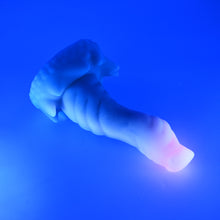 Load image into Gallery viewer, S4SKD94 Snark Large 0030 UV GITD
