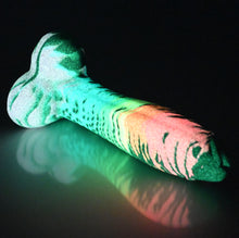 Load image into Gallery viewer, Q3SDY58 Aquus Medium 0030 UV GITD
