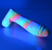 Load image into Gallery viewer, Q3SDY59 Aquus Medium 0030 UV GITD *FLOP*
