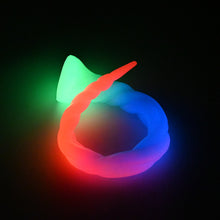 Load image into Gallery viewer, S3SKD89 Sera's Horn Medium 0030 UV GITD

