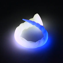 Load image into Gallery viewer, S3SKD90 Sera's Horn Medium 0030 UV GITD
