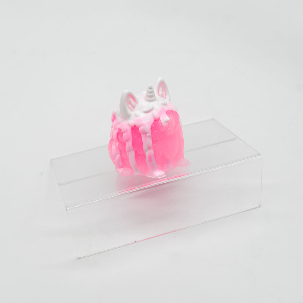 1PMKC62  Puppicorn 0030 UV GITD
