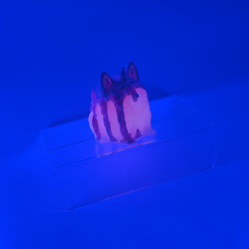 1PMKC62  Puppicorn 0030 UV GITD