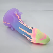 Load image into Gallery viewer, U3MEZ30 Vaeriya Medium 0050 UV GITD
