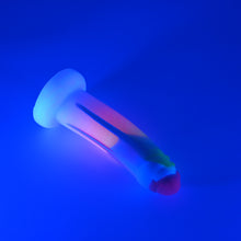 Load image into Gallery viewer, M2MHB26 Ferrus Small 0050 UV GITD
