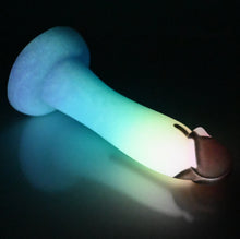 Load image into Gallery viewer, Z2SDZ02 Caelus Small 0030 UV GITD CS
