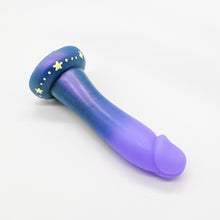 Load image into Gallery viewer, Z3SKG28 Caelus Medium 0030 UV GITD
