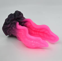 Load image into Gallery viewer, A4SFZ25 Alara Large 0030 UV GITD
