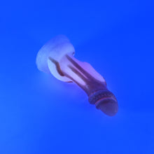 Load image into Gallery viewer, 32MKE56 Celia Small 0050 UV GITD
