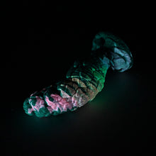 Load image into Gallery viewer, B3SJB99 Flora Medium 0030 UV GITD
