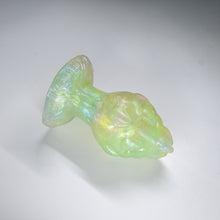 Load image into Gallery viewer, F3THB11 Dragonfruit Plug Medium NC 0031 UV CS
