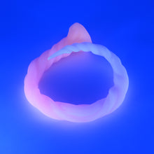 Load image into Gallery viewer, S4MJC65 Sera's Horn Large 0050 UV GITD
