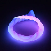 Load image into Gallery viewer, S4SJC66 Sera's Horn Large 0030 UV GITD
