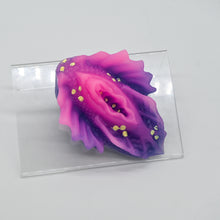 Load image into Gallery viewer, C2SJD84 Calypso Small 0030 UV GITD

