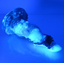 Load image into Gallery viewer, N3SDY46 Nereid Medium 0030 UV GITD

