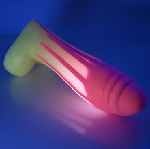 Load image into Gallery viewer, Q4MFA98 Aquus Large 0050 UV GITD
