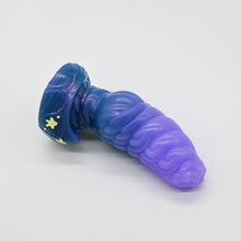 Load image into Gallery viewer, P3MKF78 Pluto Medium 0030 UV GITD
