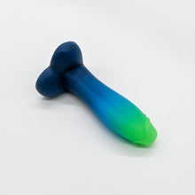 Load image into Gallery viewer, Q2XJE42 Aquus Small 0020 UV GITD
