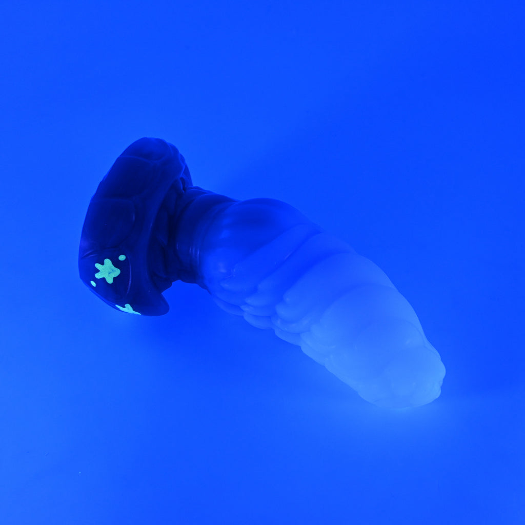 P3SKF78 Pluto Medium 0030 UV GITD