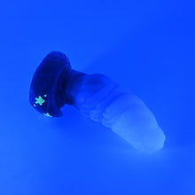 Load image into Gallery viewer, P3MKF78 Pluto Medium 0030 UV GITD
