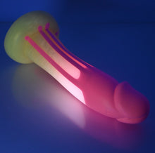 Load image into Gallery viewer, Z3MFB68 Caelus Medium 0050 UV GITD
