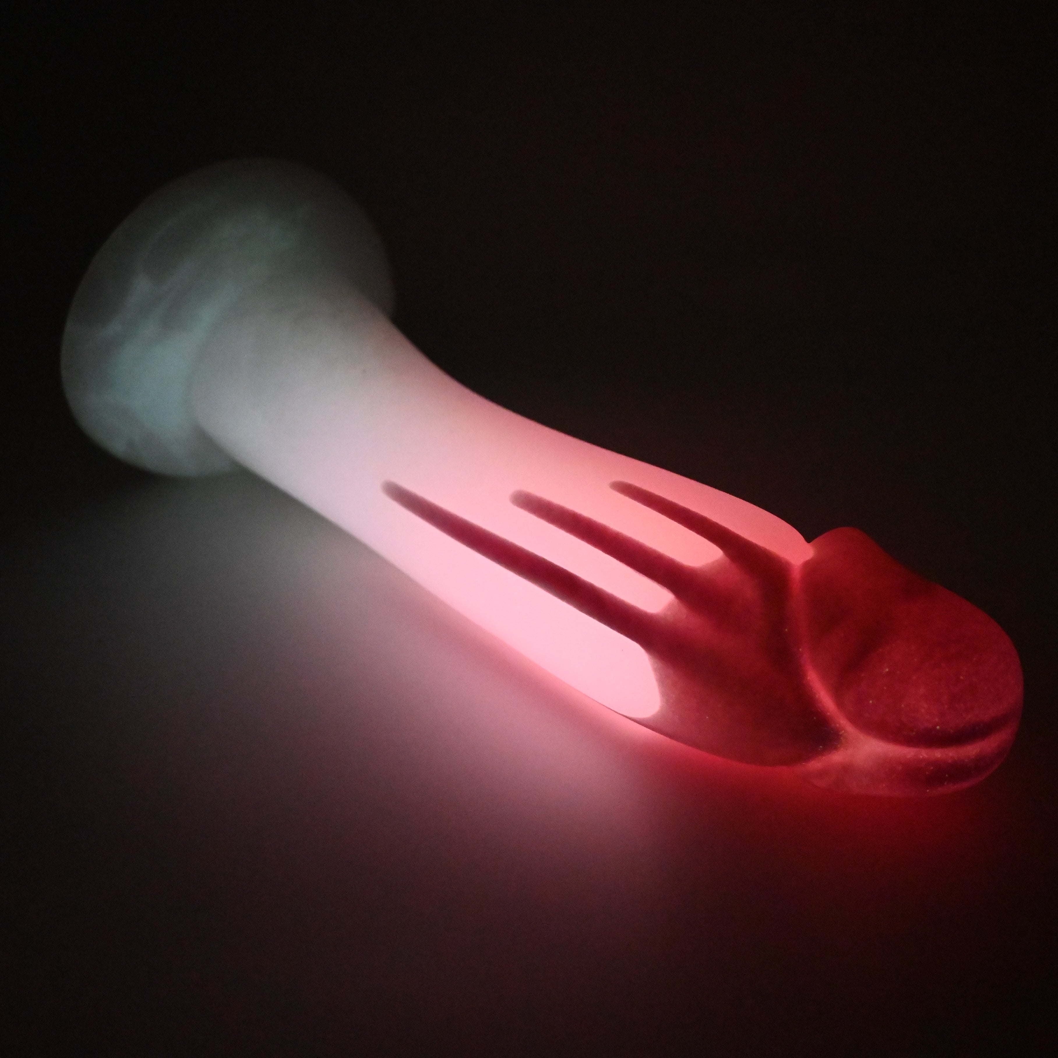 Z4SGC41 Caelus Large 0030 UV GITD