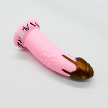 Load image into Gallery viewer, T3SJE68 Titan Medium 0030 UV GITD
