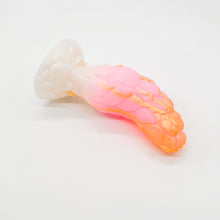 Load image into Gallery viewer, B2MKF03 Flora Small 0050 UV GITD
