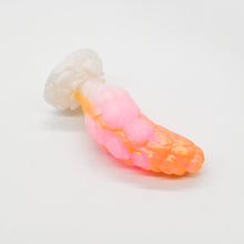 Load image into Gallery viewer, B2MKF03 Flora Small 0050 UV GITD
