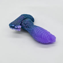 Load image into Gallery viewer, X3XKG21 Shin Medium 0020 UV GITD
