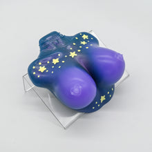 Load image into Gallery viewer, D2XKF15 Celeste Small 0020 UV GITD
