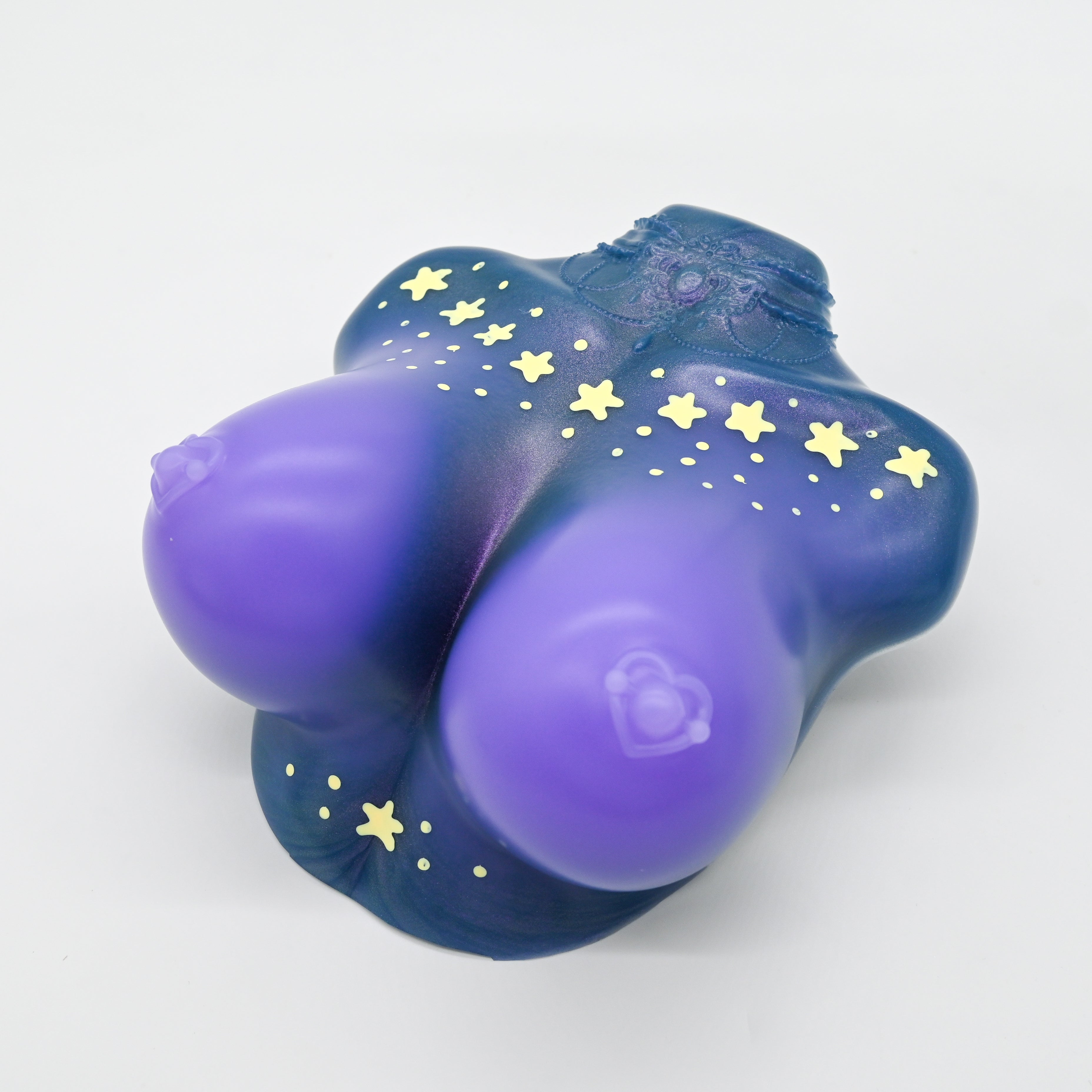 D4XKF17 Celeste Large 0020 UV GITD