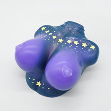 Load image into Gallery viewer, D4XKF17 Celeste Large 0020 UV GITD
