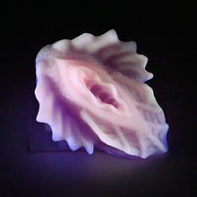Load image into Gallery viewer, C4SKH01 Calypso Large 0030 UV GITD
