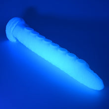 Load image into Gallery viewer, E3SGB09 Illex Medium 0030 UV GITD
