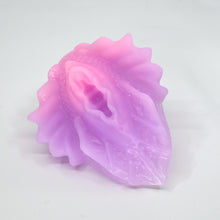 Load image into Gallery viewer, C2MGC54 Calypso Small 0050 UV GITD
