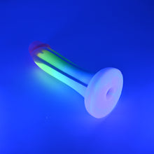Load image into Gallery viewer, Z4SKJ19 Caelus Large 0030 UV GITD GOBLIN HOLE
