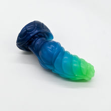 Load image into Gallery viewer, P2XJE28 Pluto Small 0020 UV GITD
